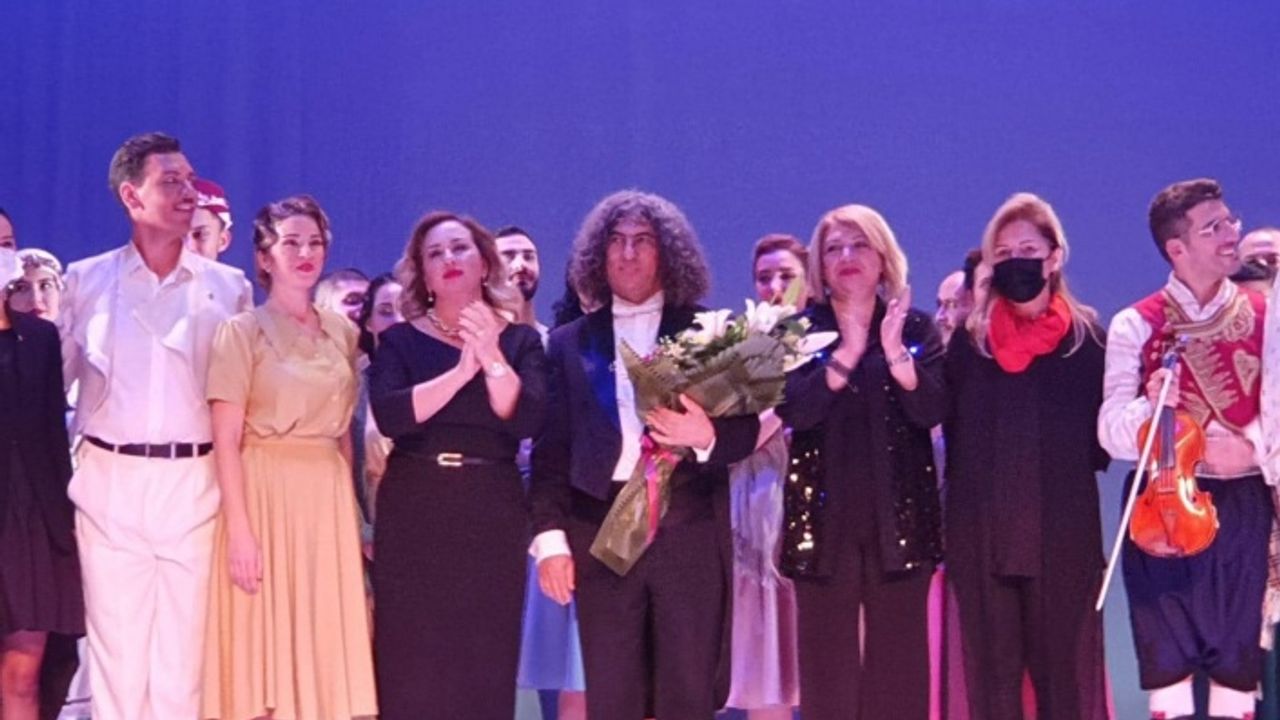 Sibel Tatar, Ankara’da Arap Ali Destanı’nın temsilini izledi: “Sanatın evrensel gücü Arap Ali Destanı’yla bir kere daha kanıtlanmıştır”