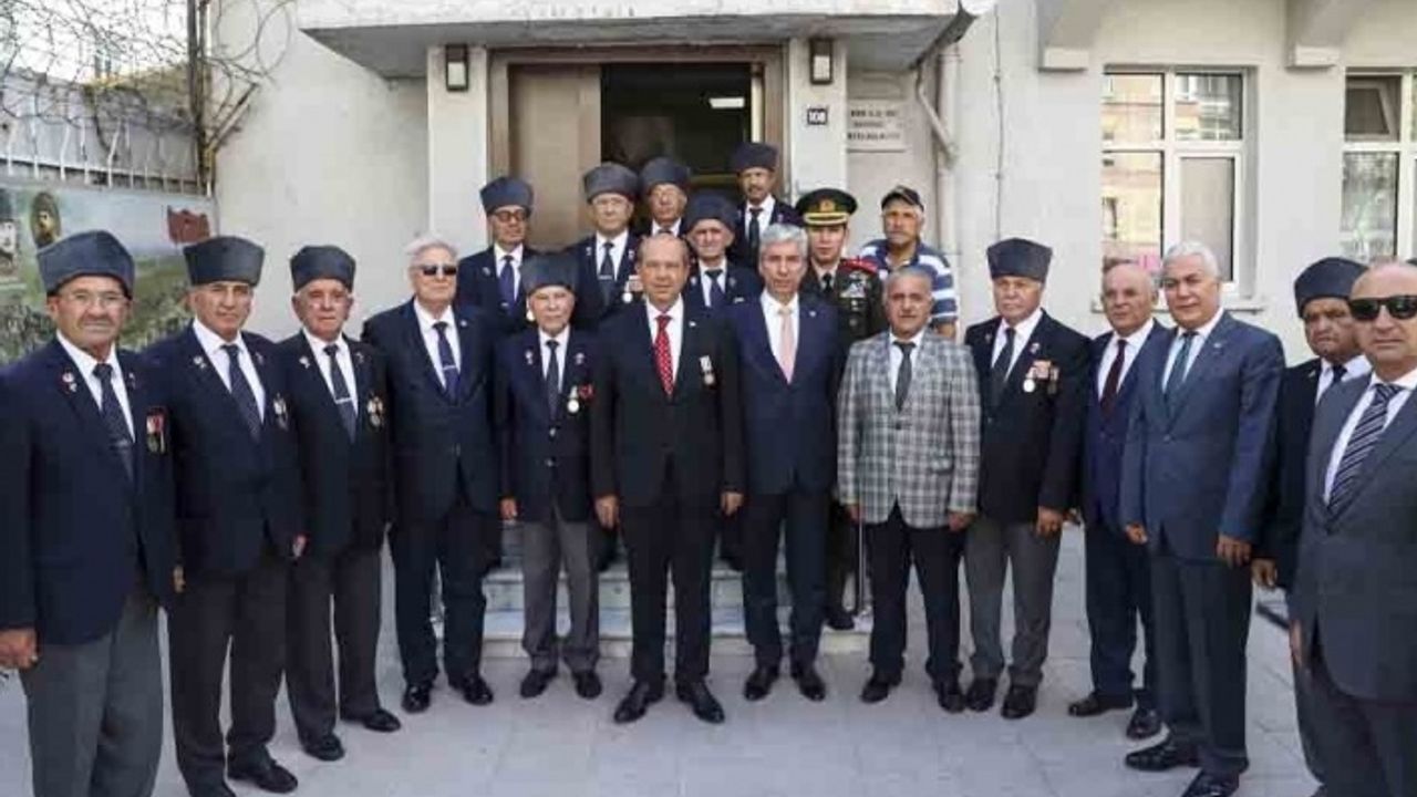 Cumhurbaşkanı Tatar, Türkiye Muharip Gaziler Derneğine ziyarette bulundu