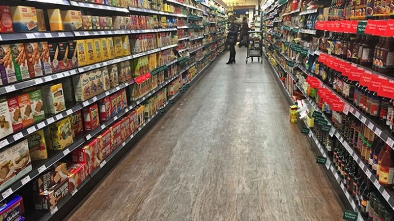 Lefkoşa'da markette hırsızlık!