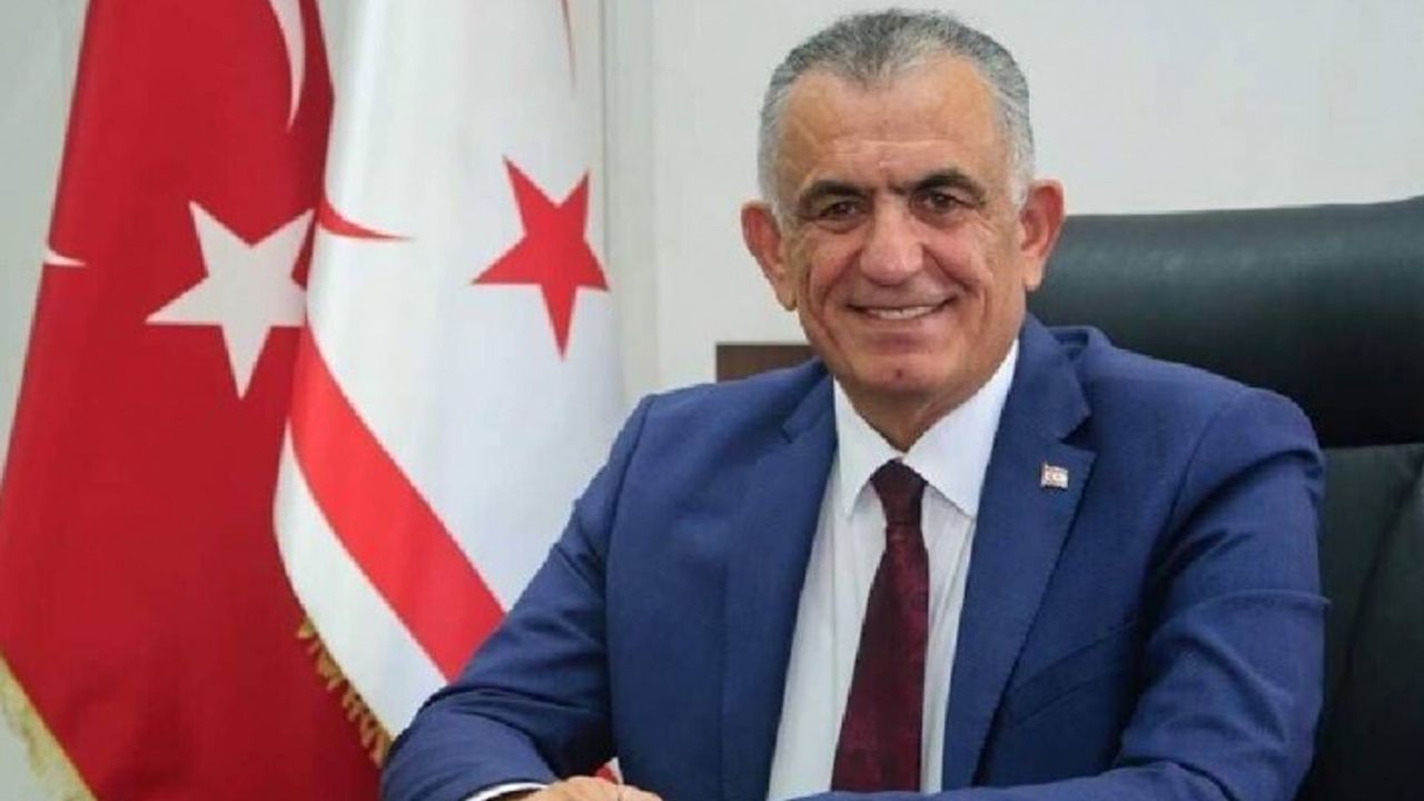 "Hava yolunun kurulmasını Bakanlar Kurulu'ndaki herkes desteklemektedir"