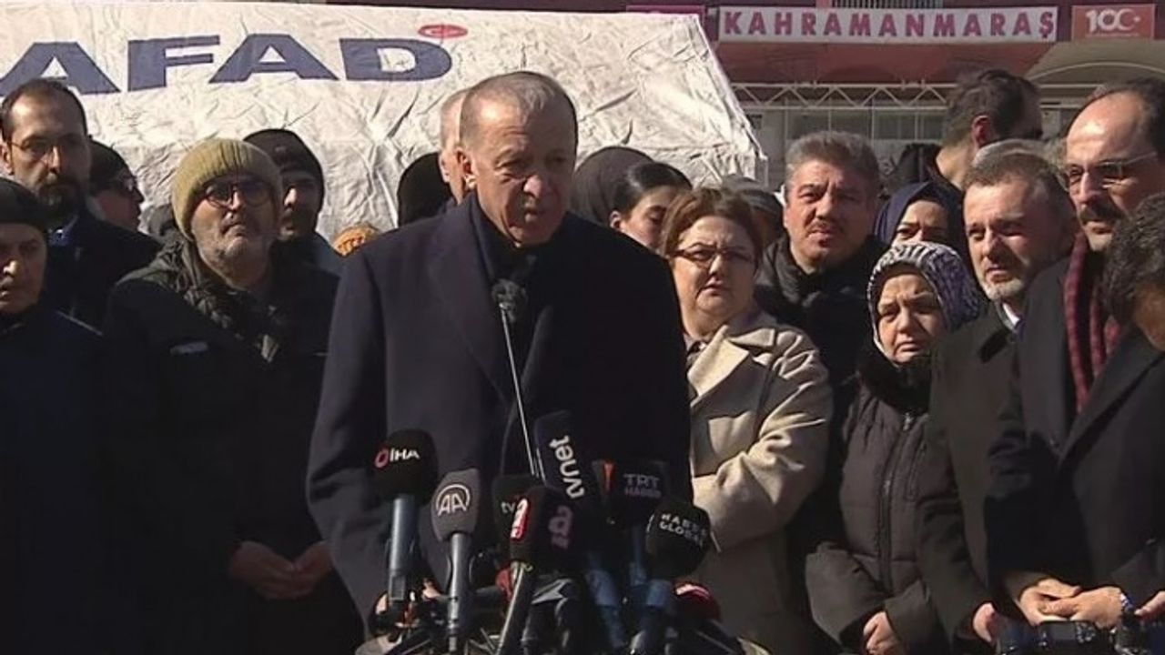 Cumhurbaşkanı Erdoğan, deprem bölgesinden son durumu açıkladı: "Can kaybı 8 bin 574'e yükseldi"