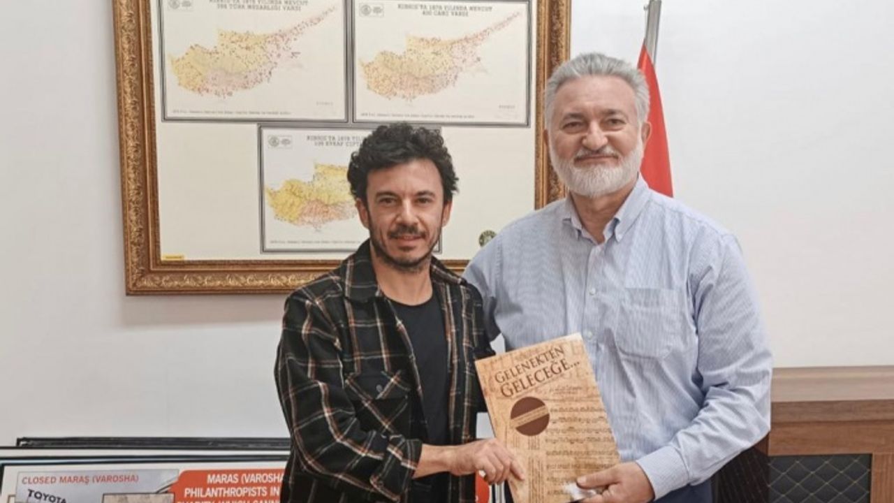 Kıbrıslı Sanatçı Buray'dan Evkaf'a Ziyaret
