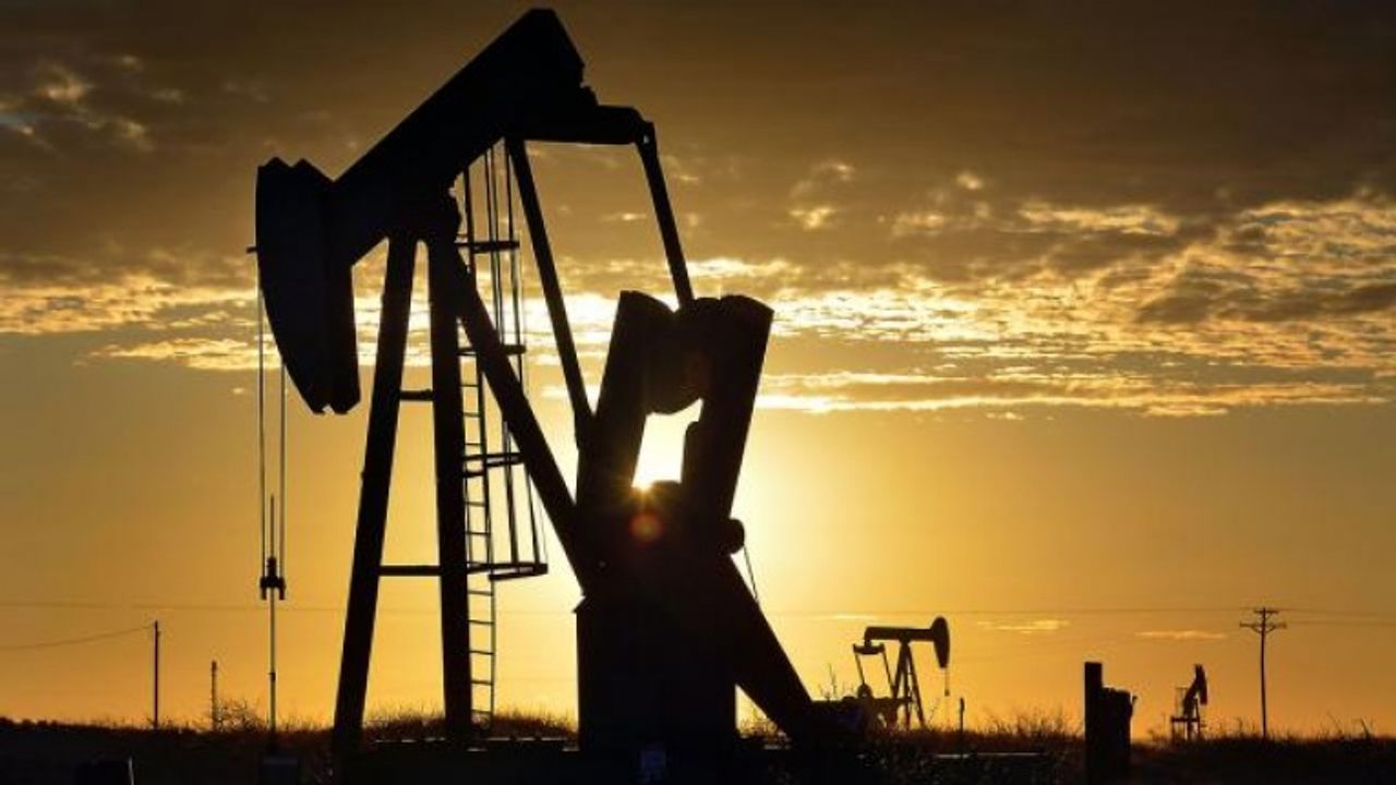 Brent petrolün varili haftaya yükselişle başladı