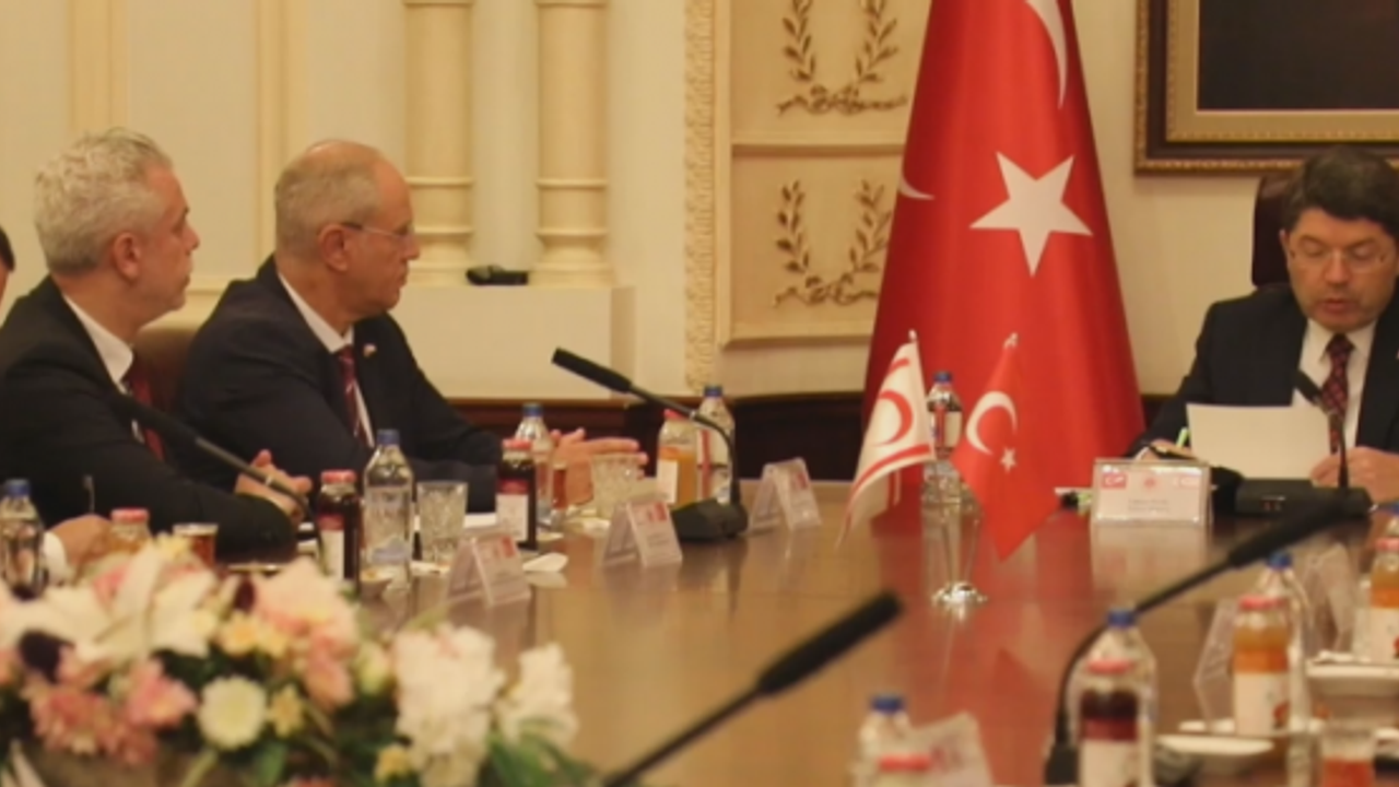 Deprem Komitesi Türkiye Adalet Bakani Tunç Tarafından Kabul Edildi