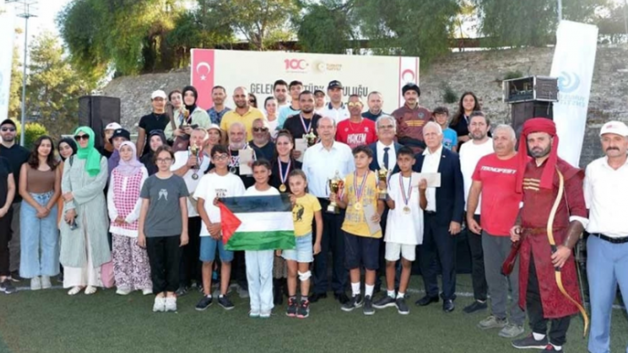 Cumhurbaşkanı Tatar, “Geleneksel Türk Okçuluğu Cumhuriyet Kupası” etkinliğine katıldı