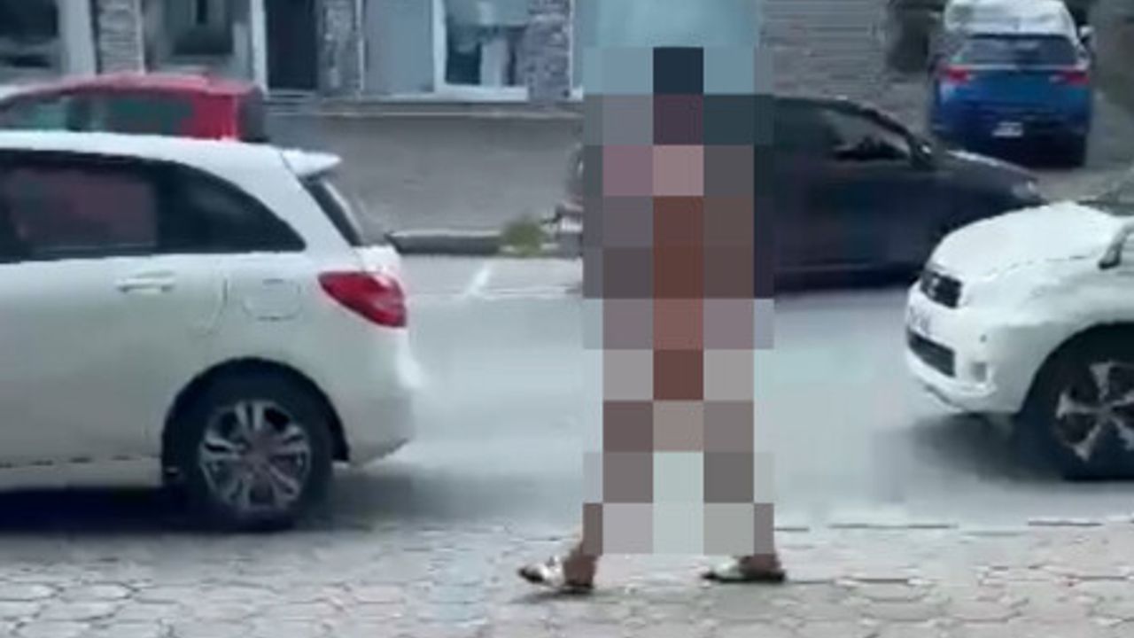 Girne’de bir kişi çırılçıplak şekilde sokaklarda dolaştı