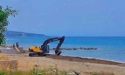 Hasan Sarpten: LAÇ Belediyesi, kaplumbağaların yumurtladığı sahilde dozerle kendince iş yapıyor!