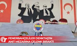 KKTC Fenerbahçeliler Derneği Rauf Raif Denktaş’ın anıt mezarına çelenk bıraktı