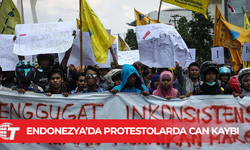 Endonezya'da protestolar sırasında ateşe verilen binadaki 3 kişi öldü