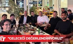 Çeler, gençlerle bir arada