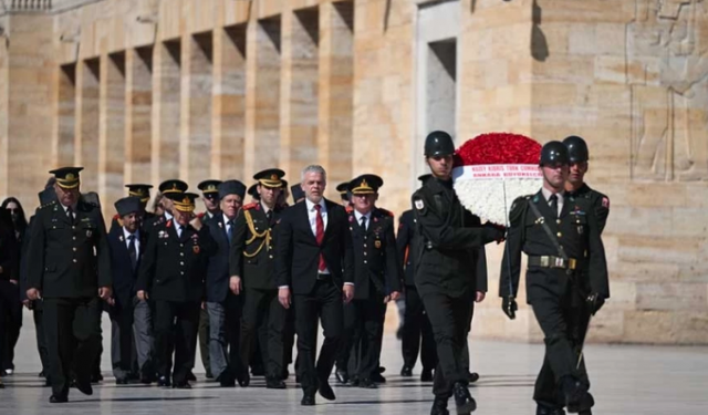 KKTC’nin Ankara Büyükelçisi İsmet Korukoğlu, Anıtkabir'i ziyaret etti