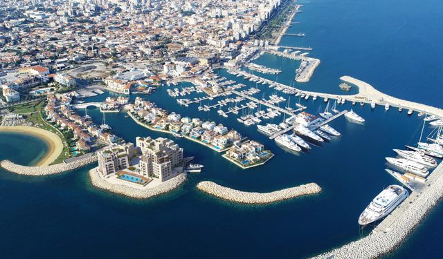 İsrail, Güney Kıbrıs Rum Kesimi'nde liman satın almaya çalışıyor