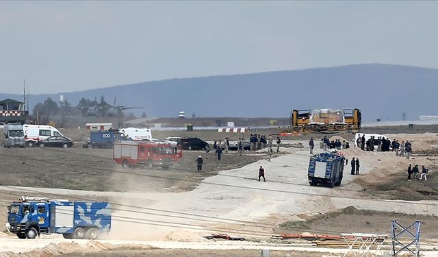 Türkiye’de askeri eğitim uçağı düştü