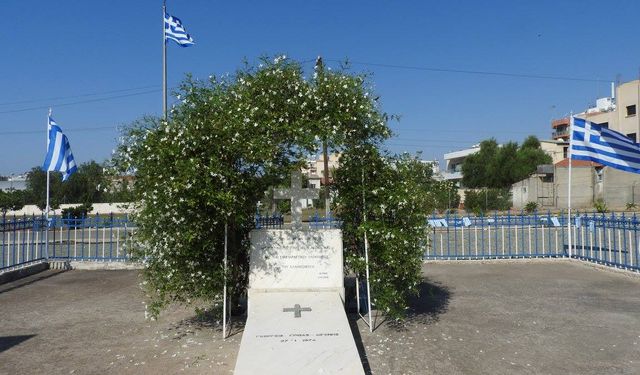 'Terörist Grivas’ın mezarına devlet koruması