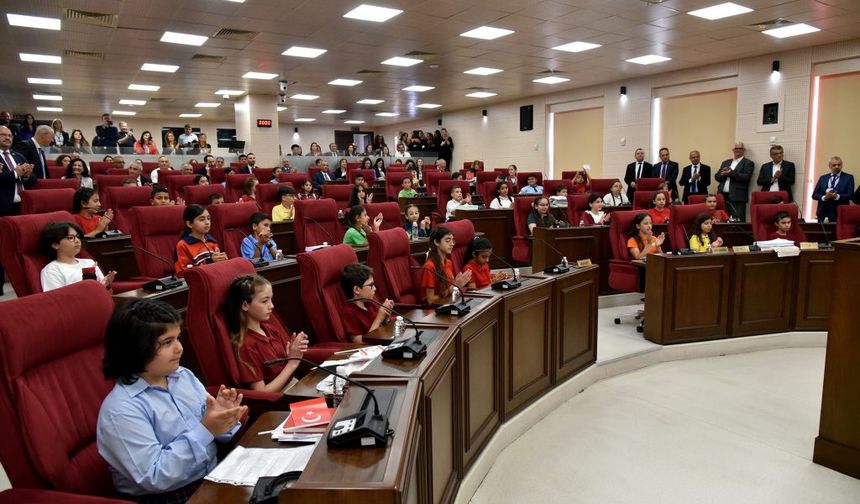 Meclis Genel Kurulu, “Çocuk Hakları” gündemiyle çocuklarla toplandı