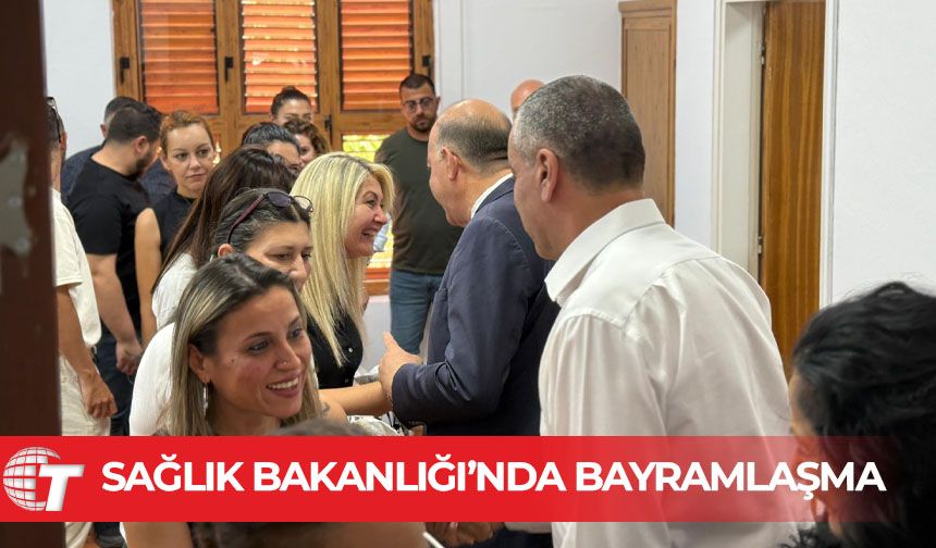 Bakan Dinçyürek, Bakanlık personeli ile bayramlaştı