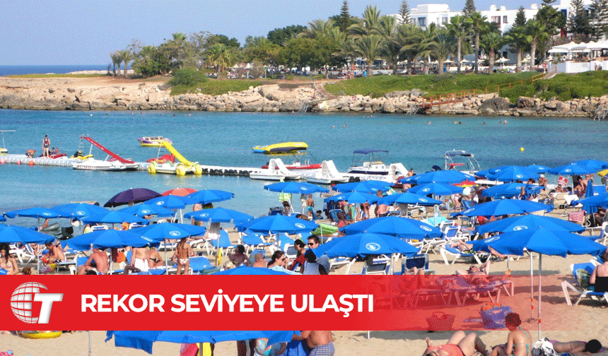 Nisan ayında Güney Kıbrıs’a 419 bin turist gitti