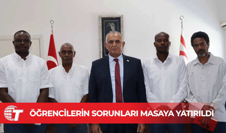 Bakan Çavuşoğlu, Kuzey Kıbrıs Sudan Topluluğu Derneği’ni kabul etti