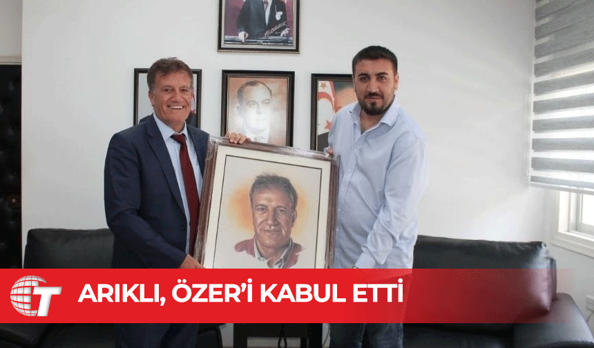 Arıklı, “Ayşe Tatile Çıktı” filminin yapımcısı Özer’i kabul etti