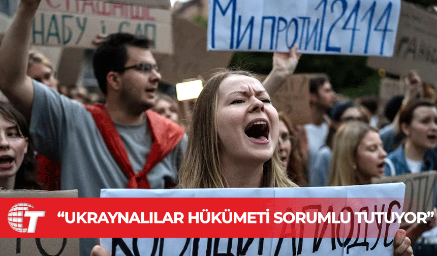 Figaro: Yolsuzluk skandalı Zelenski'nin iktidarını zayıflatma tehdidinde