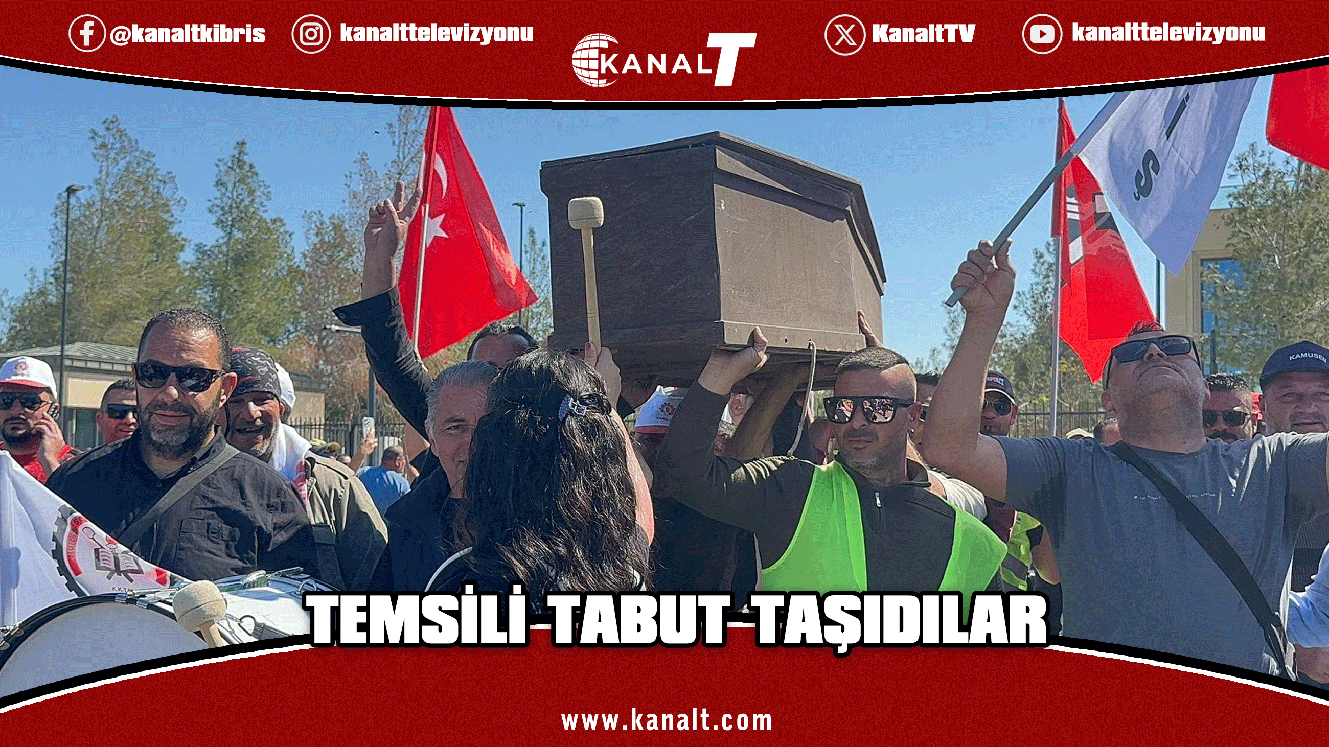 Eylemciler temsili cenaze namazı kıldı