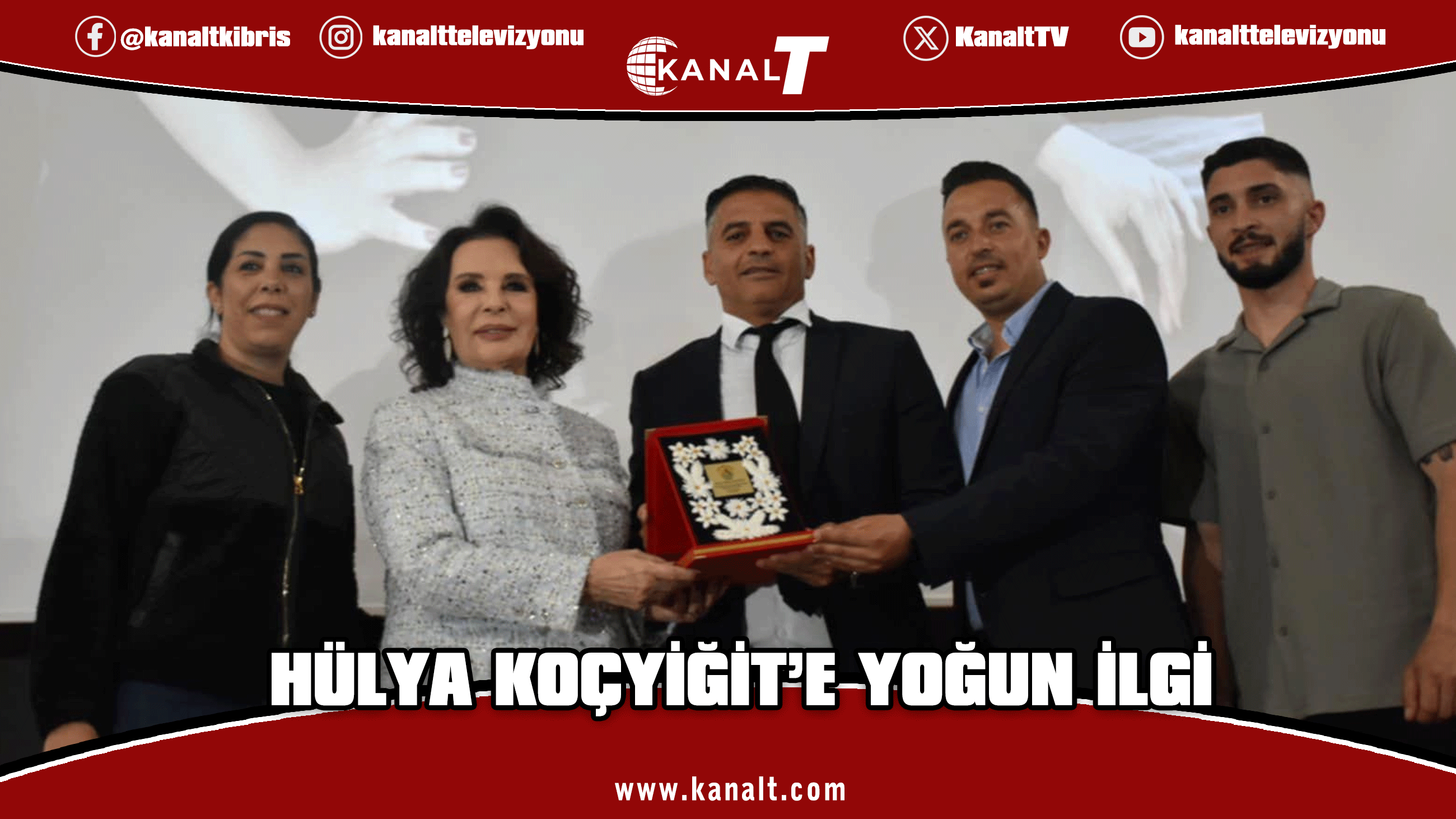 Koçyiğit dün akşam hayranları ile birlikte oldu